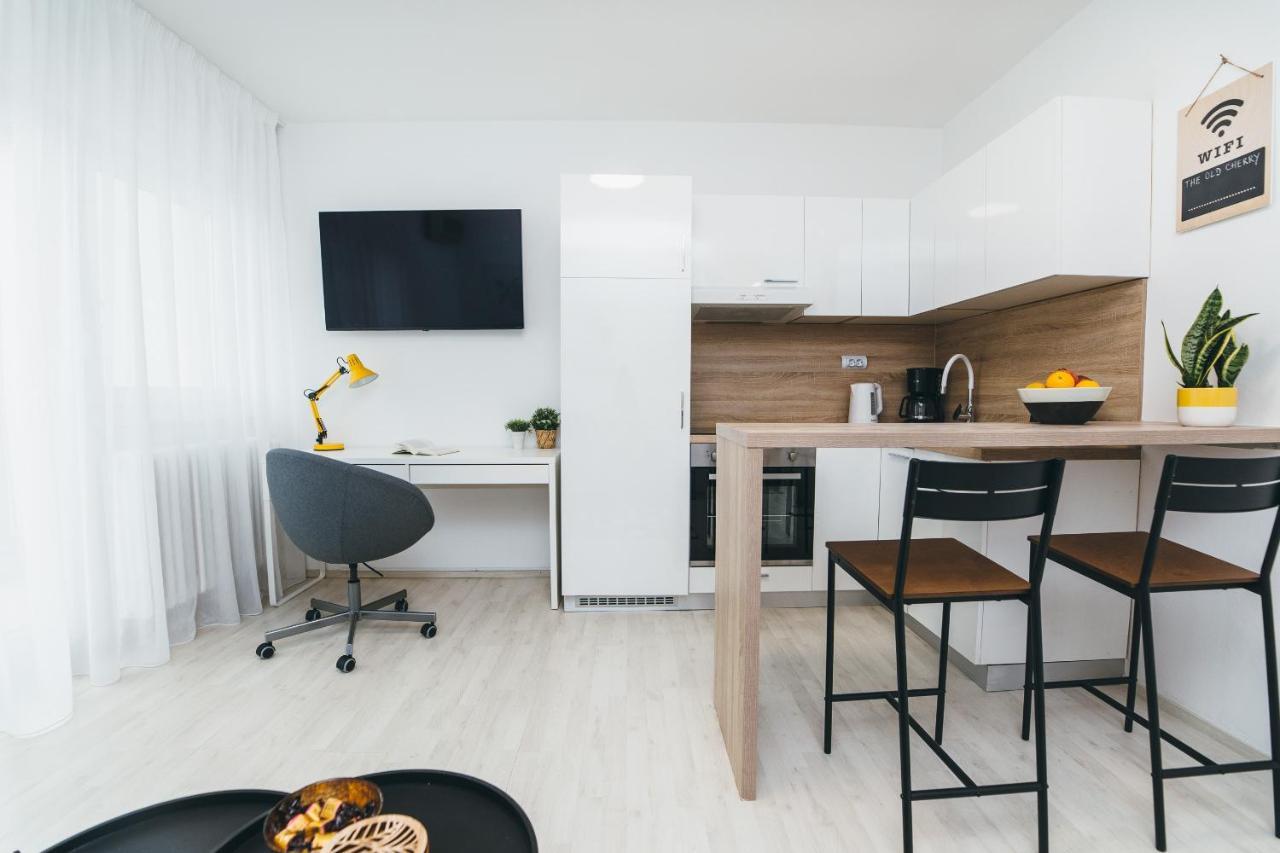 Aurelia'S Comfy Place With Free Parking Zagreb Exterior photo